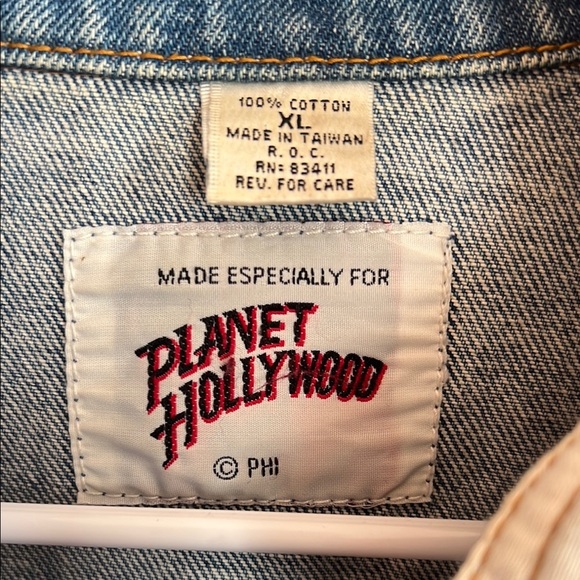 Vintage 90’s Planet Hollywood Denim Jacket - Picture 4 of 11